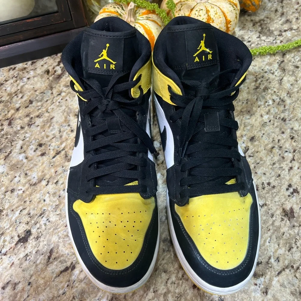 ⚡️Flash Sale⚡️JORDAN 1 Mid Yellow Toe Black Sneakers 12